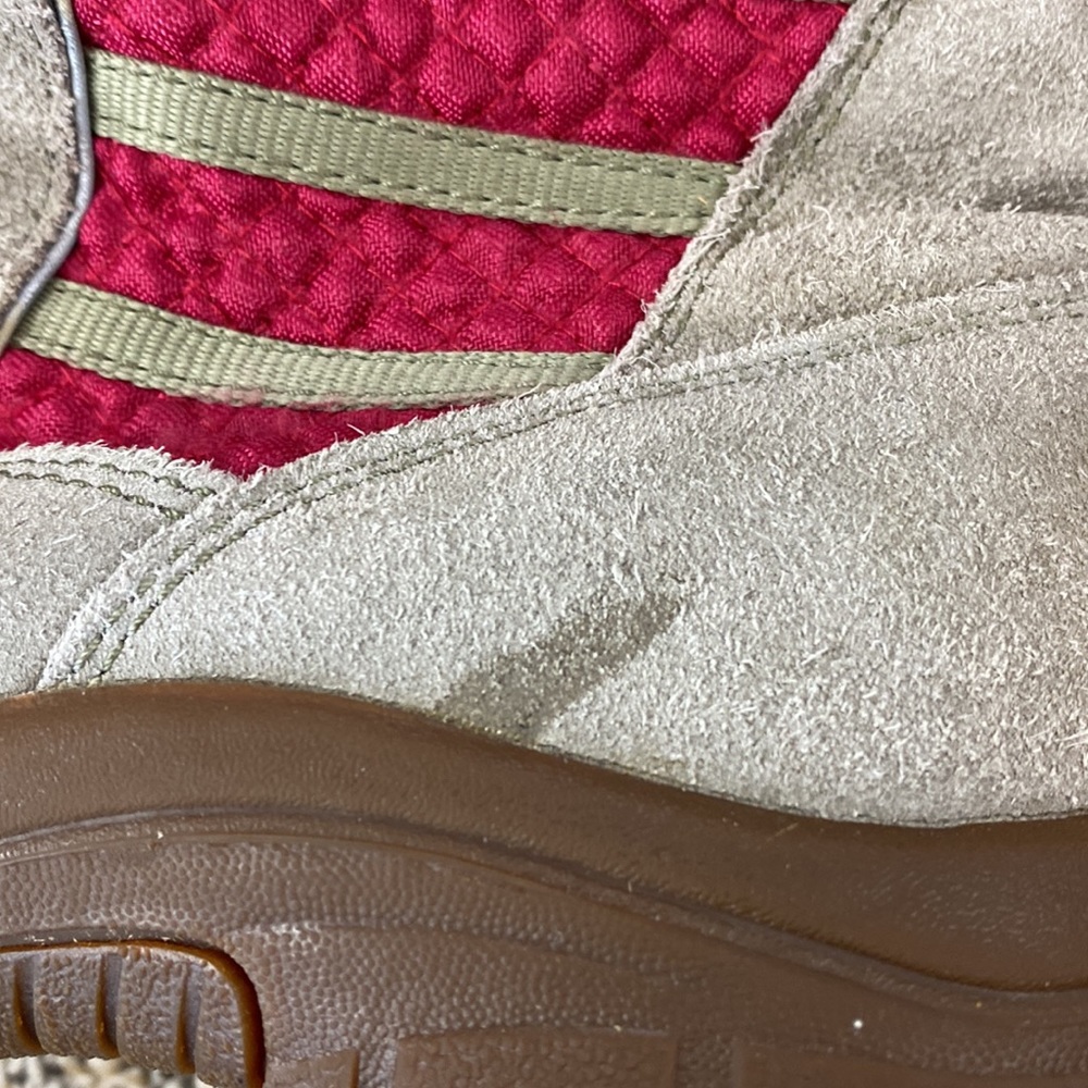 KEEN Wapato Waterproof Faux Fur Winter Boots - Picture 11 of 12